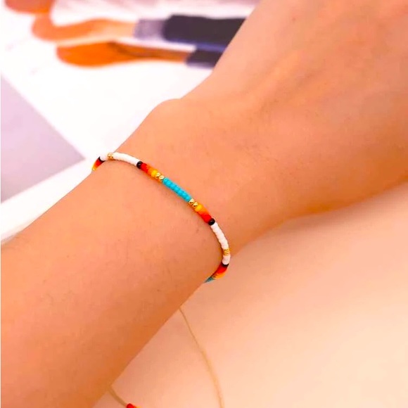 Native American Style Adjustable beaded bracelet - Picture 1 of 4